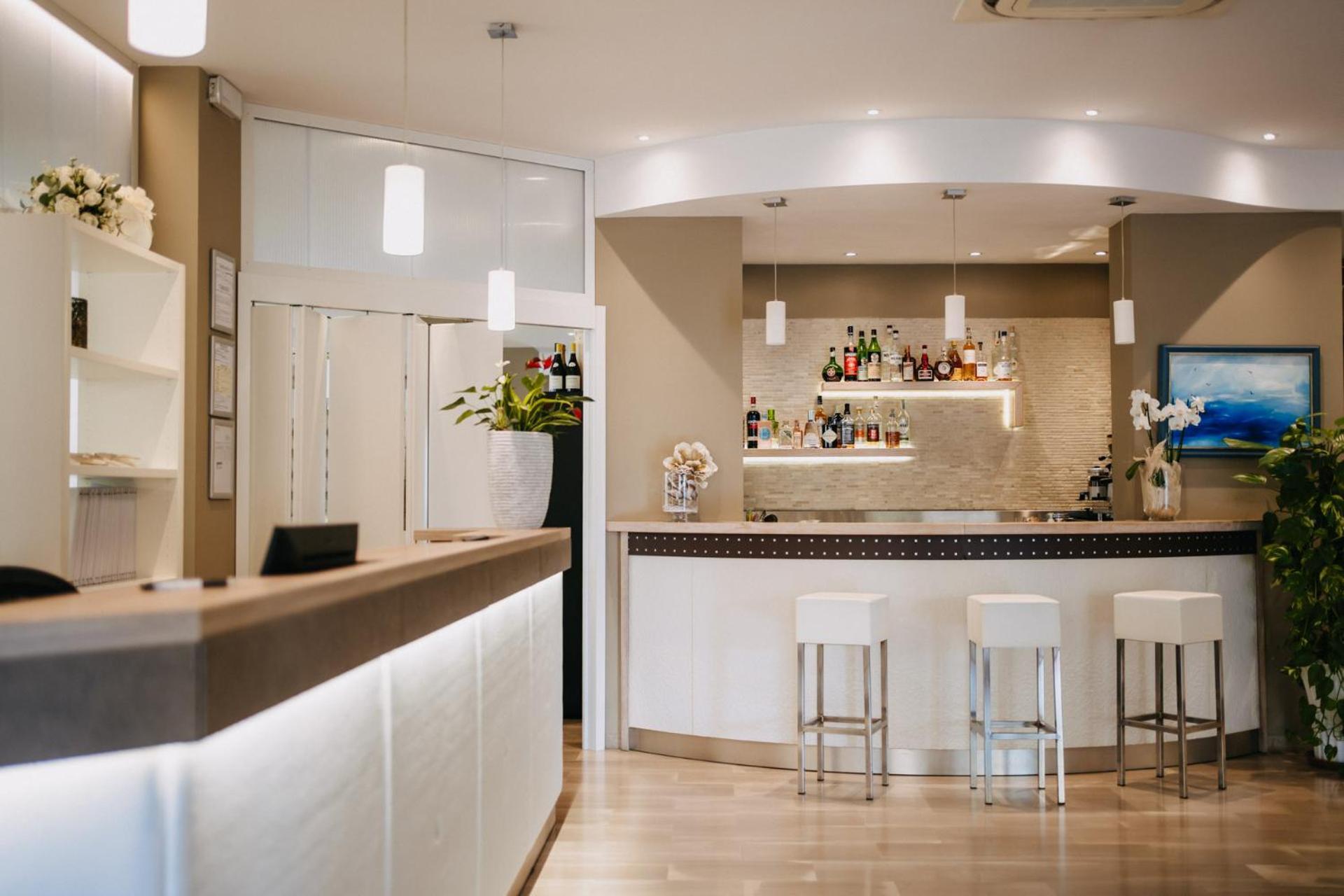 Hotel Lalla Beauty & Relax Cesenatico Buitenkant foto